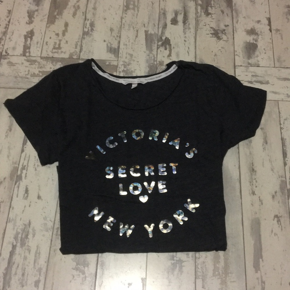 Victoria’s Secret love New York short sleeve shirt